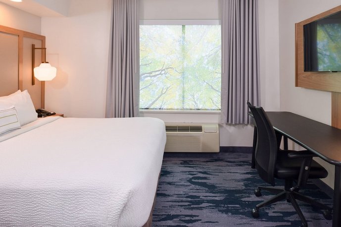 Fairfield Inn Suites By Marriott Pittsburgh New Stanton Compare