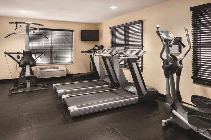 Country Inn Suites By Radisson Cottage Grove Mn Compare Deals