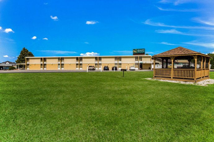 Quality Inn Suites Plattsburgh Compare Deals