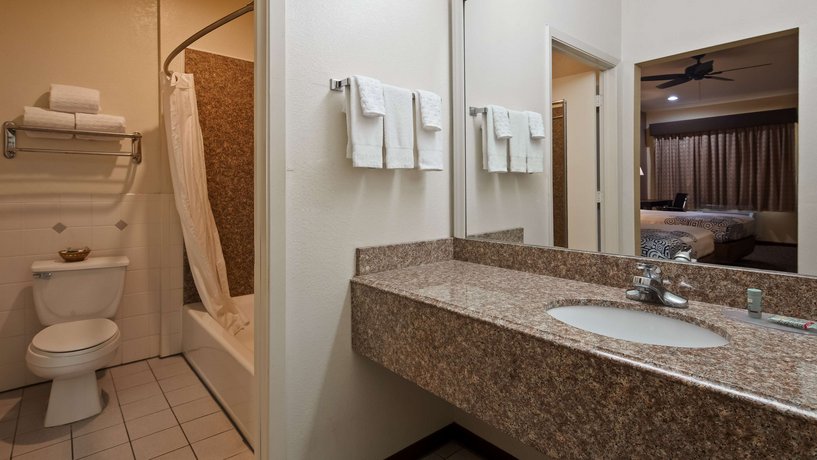 Best Western Inn Navasota Compare Deals