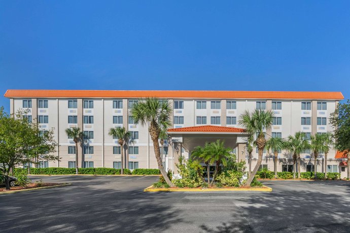 Comfort Inn St Petersburg North Saint Petersburg Compare Deals