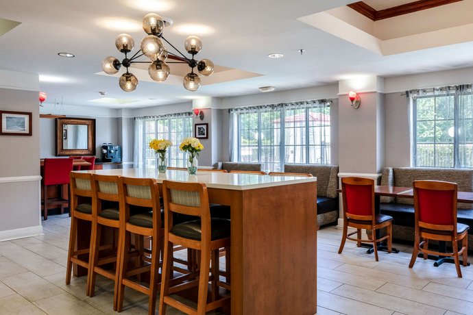 Comfort Inn Suites Savannah Airport Compare Deals