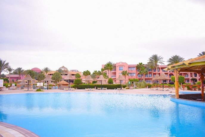Parrotel Aqua Park Resort