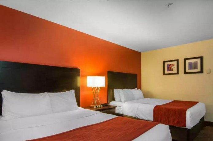 Comfort Inn Suites Airport South Calgary Compare Deals