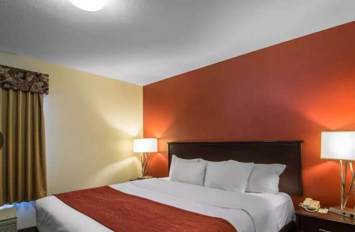 Comfort Inn Suites Airport South Calgary Compare Deals