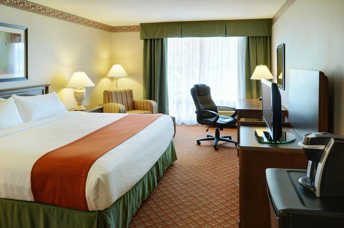 Comfort Inn Sarnia Point Edward Compare Deals
