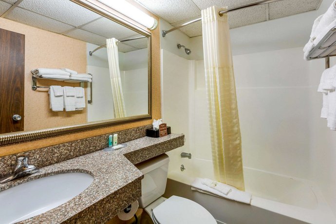 Quality Inn Old Saybrook Westbrook Compare Deals