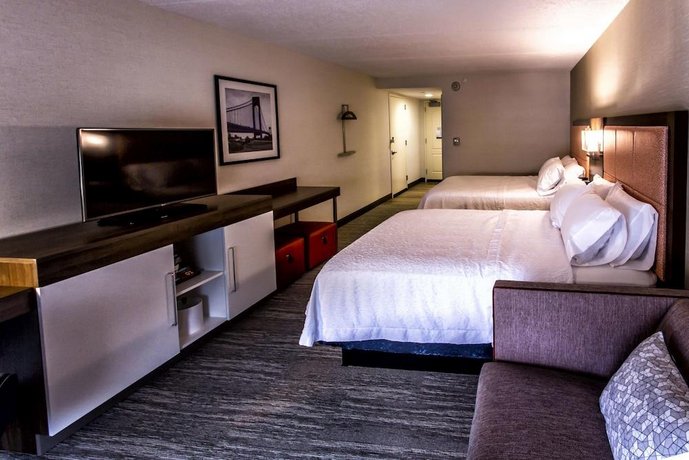 Hampton Inn Suites Staten Island New York City Compare Deals