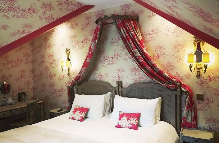 Meikleour Arms Hotel And Restaurant