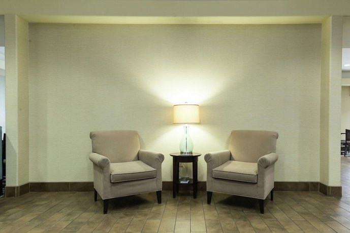 Hampton Inn Kerrville Compare Deals