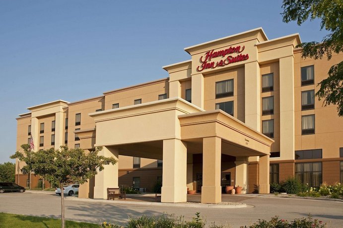 Hampton Inn Suites Bloomington Normal Il Compare Deals