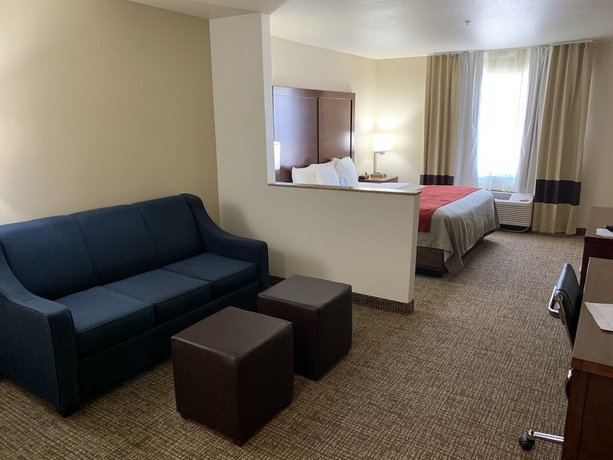 Comfort Inn And Suites Yuma I 8 Fortuna Foothills Compare Deals
