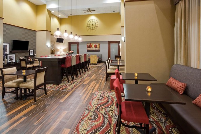 Hampton Inn Suites Lino Lakes Compare Deals