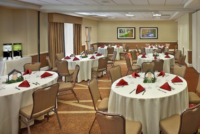 Hilton Garden Inn Danbury Compare Deals