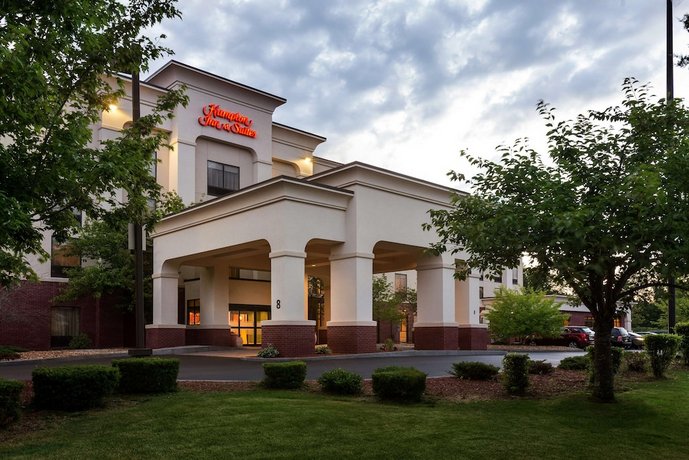 Hampton Inn Suites Manchester Bedford Compare Deals