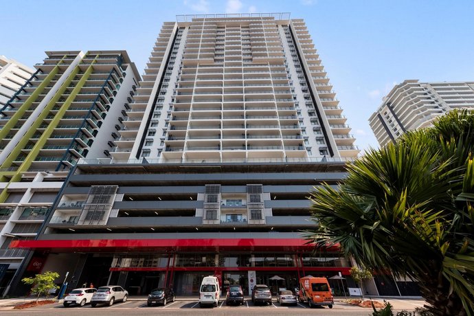 Oaks Darwin Elan Hotel