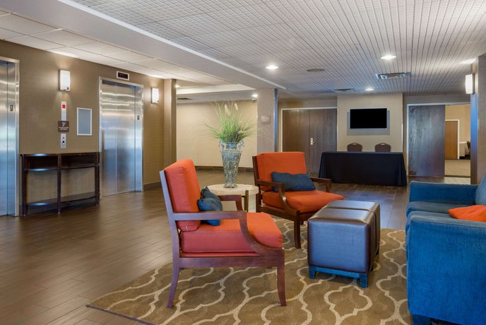 Comfort Suites Bethlehem Near Lehigh University And Lvi Airport