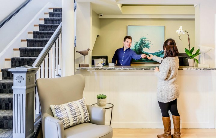 Winthrop Beach Inn And Suites Boston Logan Airport Compare Deals