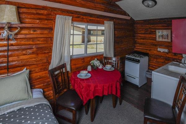 Log Cabin Motel Pinedale Compare Deals