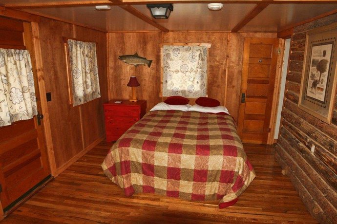 Tiny Town Cabins Estes Park Compare Deals