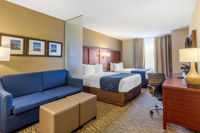 Comfort Suites Downtown Windsor Compare Deals