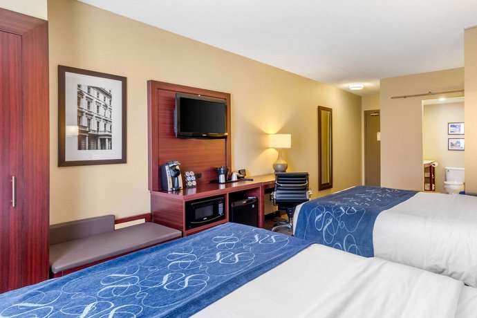Comfort Suites Downtown Windsor Compare Deals