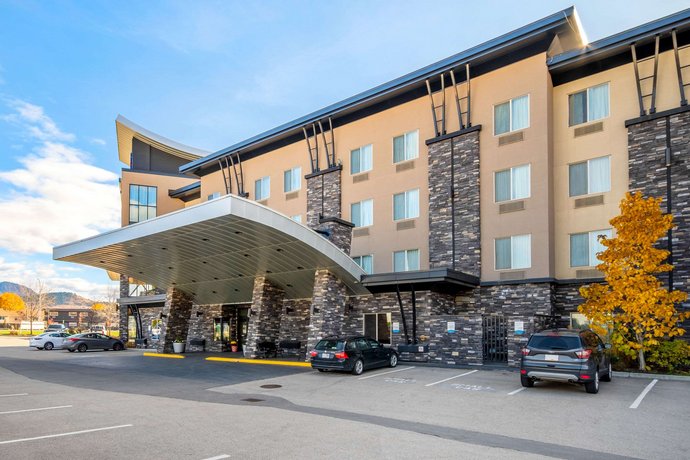 Comfort Suites Kelowna Compare Deals