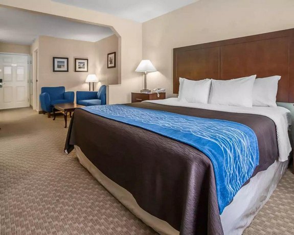 Quality Inn And Suites Dixon Illinois Porovnajte Ponuky