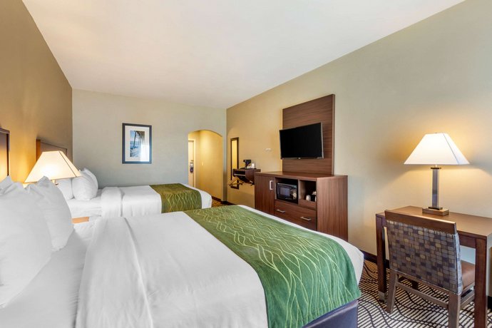 Comfort Inn Suites Orange County John Wayne Airport سانتا انا