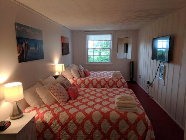 Surfside Inn Chatham