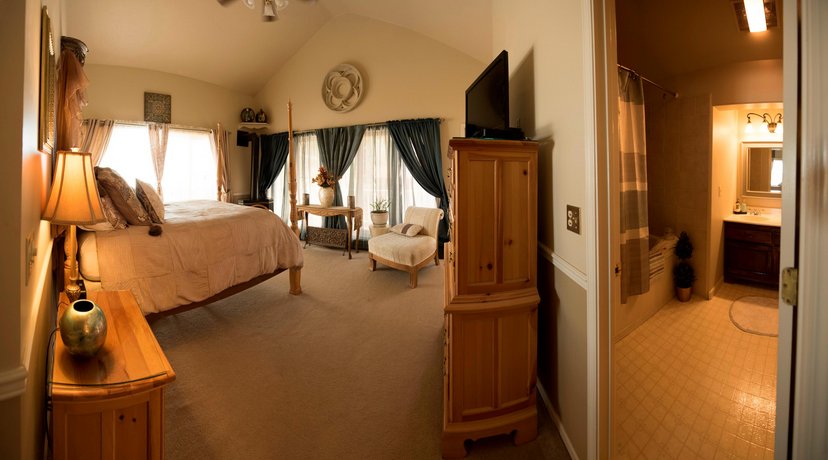 Black Bear Manor Ouray Compare Deals