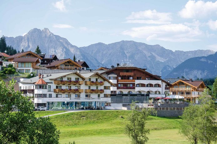 Mountains Hotel