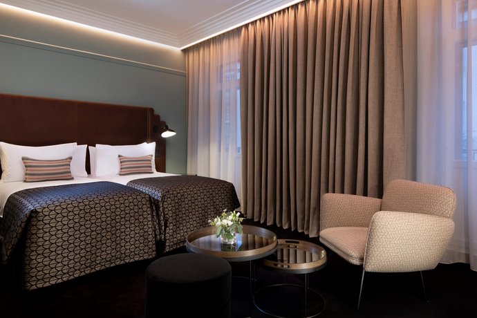 Hotel Maison Rouge