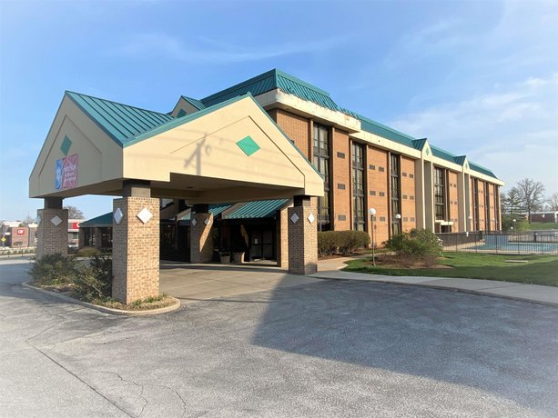 Drury Inn & Suites Westport