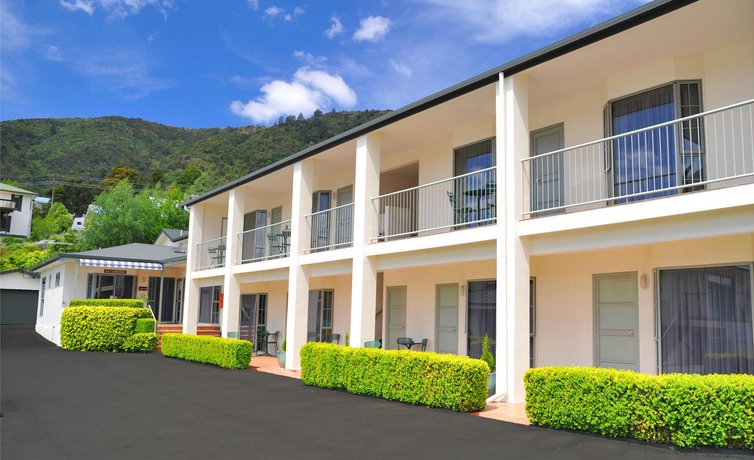 Jasmine Court Motel
