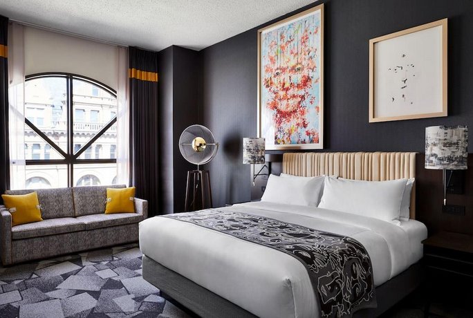 Saint Kate - The Arts Hotel