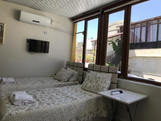 Aslan Guest House