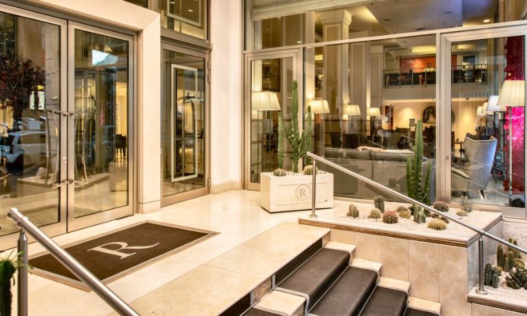 Renaissance Naples Hotel Mediterraneo