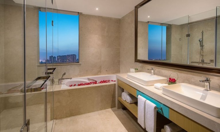 Holiday Inn Tianjin Xiqing
