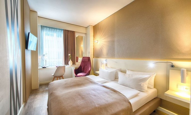 מלון לאונרדו - רובע מיטה, ברלין צילום של הוטלס קומביינד - למטייל (2)