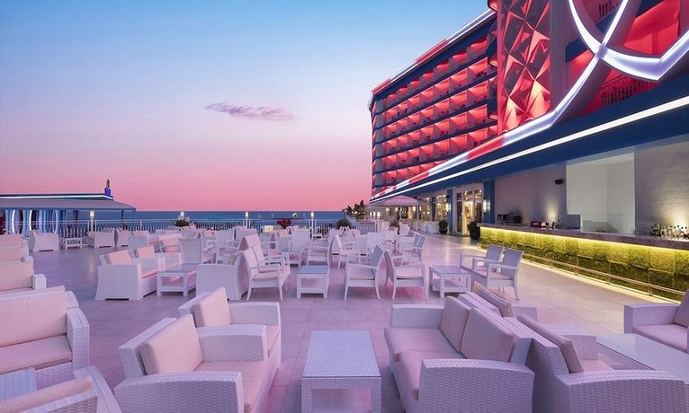 Granada Luxury Beach
