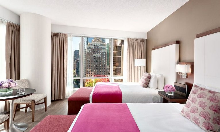 Auberge Vancouver Hotel