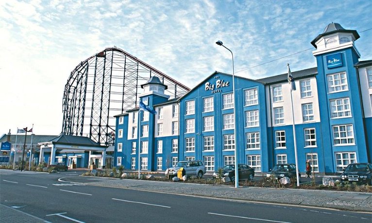 The Big Blue Hotel - Blackpool Pleasure Beach