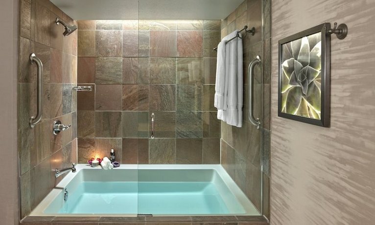 Loews Ventana Canyon Resort