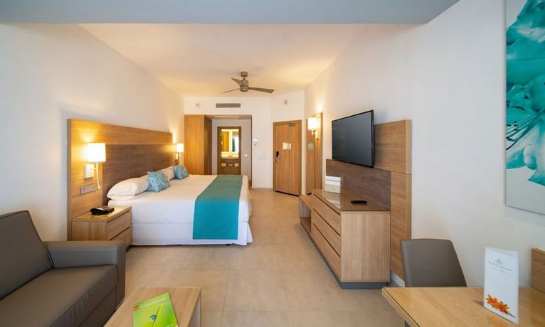 Riu Palace Tropical Bay