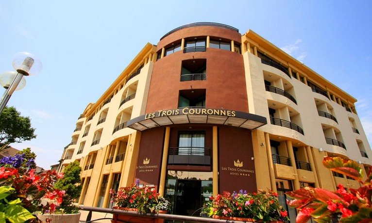 Hôtel Les Trois Couronnes