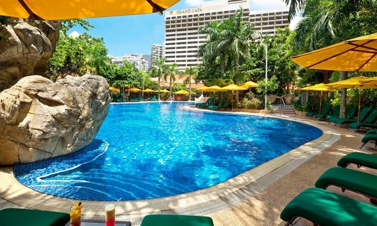 Artyzen Grand Lapa Macau