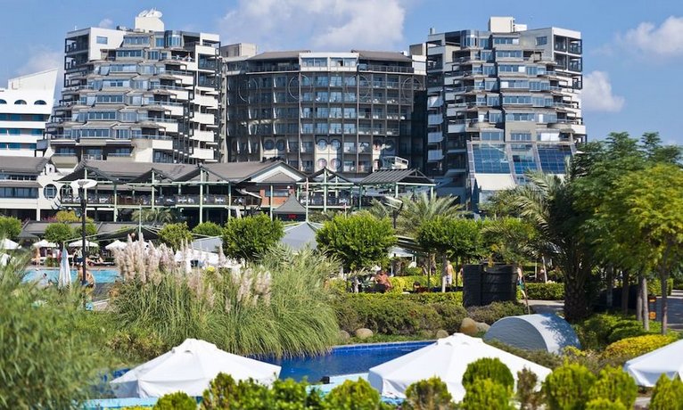 Limak Lara De Luxe Hotel