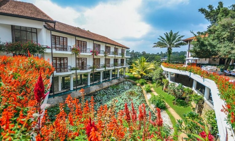 Mahaweli Reach Hotel