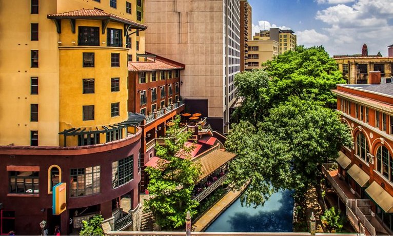 Hotel Valencia Riverwalk